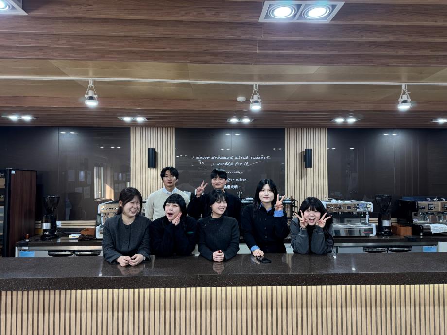 2026년 2월 졸업생들의 추억